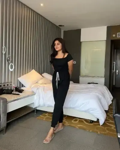 Call Girls Pardi Cash On Delivery